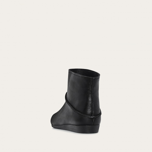 Vanya Boots, black OUTLET | Balagan Studio