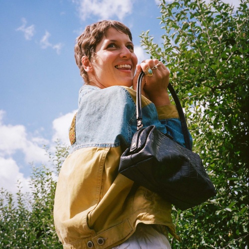 Hug bag torebka M, czarny wzór krokodyla | Balagan Studio
