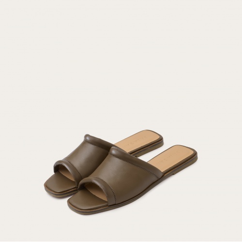 Karit slides, coffee | Balagan Studio