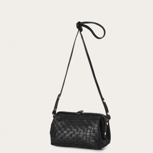 Rofe Bag M, matte black braid OUTLET | Balagan Studio