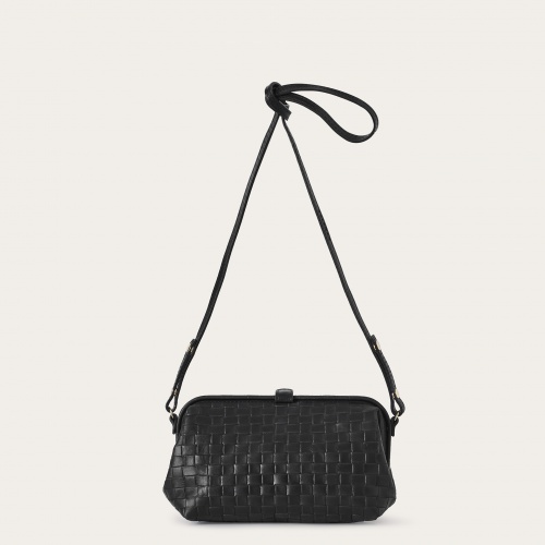 Rofe Bag M, matte black braid OUTLET | Balagan Studio
