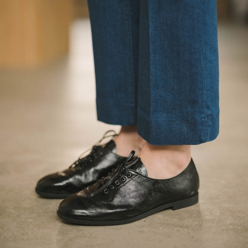 Step Flats, glossy black | Balagan Studio