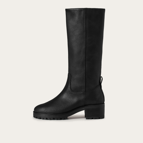 Ikar Boots, waxed black  I  Balagan Studio